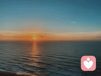 人与人之间，最低层次的关系是利益，往上是情感链接，最高层次是价值观的认同。配图