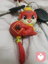 从业多年，认为打开心锁的钥匙是，一个核心信念愈发坚定，

每个人心中都蕴藏着自我疗愈的智慧，他有时被创伤掩埋，有时被习惯性的思维遮蔽。

我的工作不是灌输知识，而是像一位耐心的考古学家，

协助你清理尘埃，唤醒你本就拥有的内在资源与直觉，

让你成为自己生命的主载配图