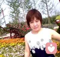 半生阅历，更懂人间心事。
不评判、不说教、不敷衍，
用成熟温和的陪伴，接住你所有情绪。
一次倾听，一次释放，
给自己一个喘息的机会，
把委屈与疲惫慢慢安放，重拾内心安稳。配图