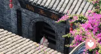 自古万男靠不住，女子应怀木兰心。
与其扶他凌云志，不如自挣万两金。
倘若自能生羽翼，何须俯首仰云梯。
他日身登乾坤顶，亦有黄金亦有君。
