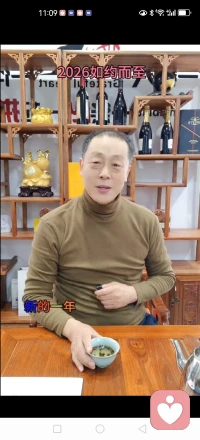 《无心者无所谓》
生活很难吗？很难！人生有太多的不容易。
谁不希望能够事事顺遂呢？
你记住这个世界的规则吧。
所有的关系，只要你放弃不要了，
这道题就解开了。
无爱可破情局，
无情可破全局。
任何关系，
有心者有所累，
无心者无所谓。