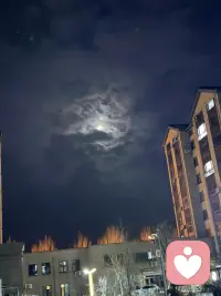 把负面的念头关掉，用这些充满力量的句子开启新的一天，你会发现生活真的会悄悄变好。配图