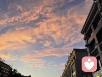 幸福的人不是什么都拥有，而是对已经拥有的感到满足。