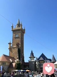 人生为什么一定要有意义呢？
我们好像从小就被教育要努力、要有目标、要成为有用的人，但人生
可不可以只是晒晒太阳、吹吹风、吃顿好吃的
可不可以有一段时间，什么都不想，什么都不做？
可不可以承认，我就是不知道自己想要什么？