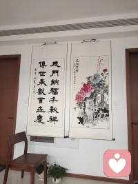 务必记住:任何东西即将到手时，总、 * 人看你不顺眼。拿到第一名，便已得罪了多人。最美的花最先被摘，最直的树最先被砍，最有才的人最先受挫，这是世间常态。 所以，人上不傲，人下不卑，人前不炫，方为顶级的自律。可惜，多数人难以做到。配图
