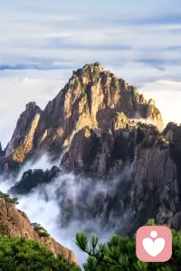 好消息是：我已經看到了山頂．..
壞消息是：我以為山頂后面是坦途，
結果發現，山頂后面是更高的山峰．..
此時，是該絕望努力的盡頭依然是努力，
還是，該慶幸人生的努力之后的無限可能～