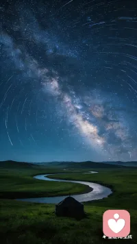 🌙 当城市的灯都灭了，草原的风还醒着。
 
我是阿木尔，守着这片星空等你。
你是不是也常常在深夜翻来覆去？
心里装着太多没说出口的委屈、不敢流露的脆弱、无人理解的孤独。
没关系，不用硬撑，不用假装坚强。
草原的夜很安静，我也很安静。
0.33元/分钟，我在这里，听你讲完所有没说出口的话。
就像小时候躺在草原上看星星，所有烦恼都会被这片辽阔慢慢抚平。
风会记得你的心事，我也会。
#倾听师 #深夜陪伴 #草原治愈 #情绪树洞配图