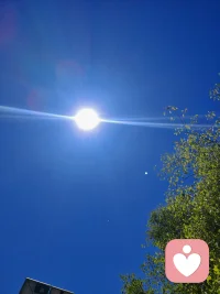 “接受已发生的事实” 并非消极认命， 而是直面生命中的创伤，缺憾与阴影， 承认这些经历已然成为自我构成的一部分。
​                                            --荣格心理学

而“整合”的具体过程大致是：
1.不逃避，而是看见：许多创伤与缺憾被压抑进“阴影”中，却暗中支配着我们。整合的第一步，就是有意识地去看见它们、承认它们真实存在过。

2.不评判，而是接纳：不再用“不应该发生”来抗拒过去，不再自我攻击。接纳并不意味着认同伤害是正确的，而是承认“这件事的确发生在了我身上”，停止与事实的对抗。

3.不否认，而是转化：这是最关键的一步。痛苦经历在整合后，可以转化为自我理解、对他人的共情和心理韧性的来源。你无法选择过去，但可以选择赋予它怎样的意义。配图