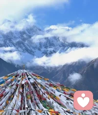 人是需要精神裸奔的，要放下三座大山：过去、未来和别人。配图