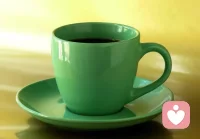 当你的世界正在下雨，我不会贸然递伞，而是先陪你一起，听听雨声从何而来。配图