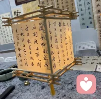 一旦有了隔阂，
就真的走不近了，
这个世上只有和好，没有如初
旧账重提是因为它从未被妥善解决过
热情这东西耗尽了，
就只剩下疲惫和冷漠
细节中崩溃，失望中放手配图