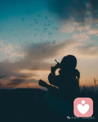 有时候我们需要的不是一个答案，而是一个愿意听我们讲述的人。静静的听你想说的配图