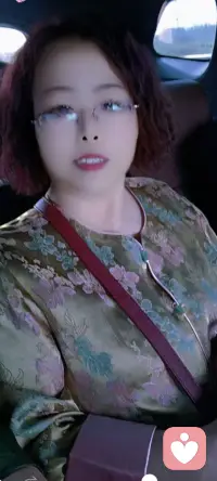 宁可在自己的世界里孤独为王，也不在别人的世界里卑微如奴！配图