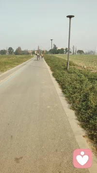 運動可以緩解煩惱，跑起來 ，聽聽音樂 ，欣賞美景 ，再多的焦慮 憂愁都能緩解！加油 做最棒的自己