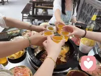 你眼中的你不是你，别人眼中的你也不是你，你眼中的别人才是你自己。