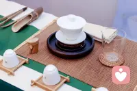 喝的是茶走的是心，浮沉皆过往，茶香抚人心，一杯清茶，修心养性❤️配图