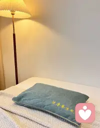 白天为生活奔波，夜晚给自己一点温柔。枕着淡淡的沉香，卸下所有焦虑与疲惫，一夜无梦、深度安睡。好好睡觉，才是顶级养生😪🌖😴