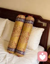 😴睡不好的看过来！
沉香枕头真的太香了[奸笑]
淡淡木香安神助眠，不刺鼻
颈椎舒服不压肩，翻身都安稳
自用舒服，送长辈也体面
现货，欢迎来找来验货❤️❤️