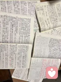 感慨一下……
这些年分析的案例和笔记越来越多！密密麻麻！最少也是20多个本子➕好几盒圆珠笔🖊️配图
