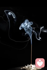 凌晨三点，
给力平台第二天，
接了第二单，
线上更需要十分耐心，
线下咨询可以预约，
可线上来访者都是在情绪波动最大时，
象一个导火索，
一个不慎就会引爆。
生命不易，生活惟艰，
人，最终只能靠自己。
祝福你们，所有的朋友，
愿你们都可以越过山丘，独占鳌头。配图