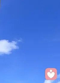 蓝蓝的天空
几朵白云☁️
不慌不慌
自由自在
允许别人做别人
允许自己做自己