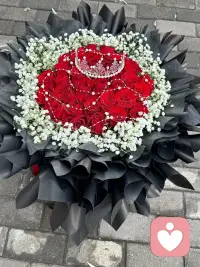 520的风，裹着花香
把告白说给耳畔
把温柔藏在日常
愿每一份爱意都不落空
每一段相守都甘之如饴配图