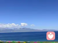 何谓爱自己？[爱心]

这是我看过最好的答案：

不讨好他人，不取悦世界，不纠结过往，不空等明天。

被爱是福分，自爱是本分。配图