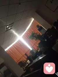 快乐好像变得很简单，一顿热饭，一个拥抱，就能撑起一整天的甜。配图