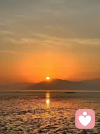 内心强大的人和金钱无关，就像现代和古代，千古名流的人物大把，一穷二白的人也大把，所以说内心强大和金钱是无关的