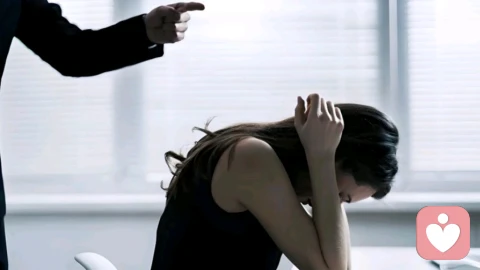 你内心的审视官:如何与自我否定和解