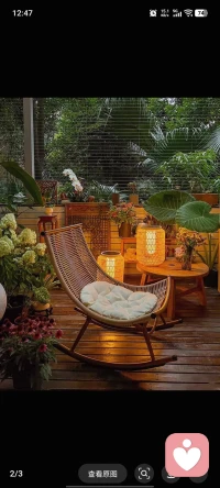 人生是一场不落幕的演出，我们每一个人都是演员，只不过，有些人顺从自己，有些人取悦观众配图