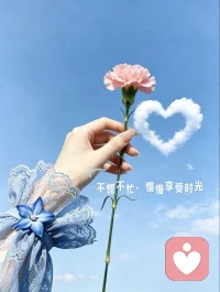 是女儿，是妻子，是母亲，更是自己！祝所有的母亲，母亲节快乐！配图