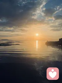 很喜欢张小娴说的一段话：我的一切付出都是心甘情愿，对此我绝口不提。你若投桃报李，我会十分感激，你若无动于衷，我也不会灰心丧气。直到有一天，我不愿这般爱你那就让我们一别两宽，各生欢喜。
深情而不纠缠，我做好了跟你一辈子的打算，也做好了随时要走的准备。你不是我权銜利弊后的选择，而是我怦然心动后，明知不可为而为之的坚定.
我是爱你的，但，你是自由的。