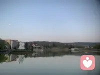 真正的开悟，不是心境变好，不是情绪变稳，不是学会沉默，不是变得佛系，而是你对世界、对自我、对因果的底层认知彻底换了一套系统。别人看你还是你，只有你自己知道，你已经换了一颗心，换了一双眼，换了一整套运行逻辑。