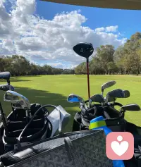 世界的本质就是无常
什么是明白人？明白就是知道世间万物是多变的，因此不会接受一个一成不变的你我他去自讨苦吃。
普通人的痛苦大多来源于接受不了身边人事物的改变，他们总在纠结为什么自己会老，身边的人为什么会变，世界为什么变成了这个样子，人心难测，物是人非等等。真相是无常才是常态，普通人认为的那些恒久远不过是他们自己掩耳盗铃罢了。