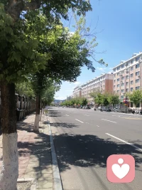 你有没有过，因为对方不开心，你就不开心，一条消息不回就觉得人生完蛋了，对方一句话就怀疑自己不够好，别把自己的人生快乐权交给他人，人要当会爱自己，别让各种关系内耗自己，做自己的人生主人