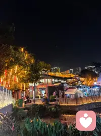 在成年人的世界，谁还没有一点点心事呢？你跟你身边圈子里讲，不但得不到解决，反而成为负能量，甚至有人把你当成笑话。我喜欢倾听你的故事，能渡人也能渡己，你会成为一个不一样的自己。你们觉得呢