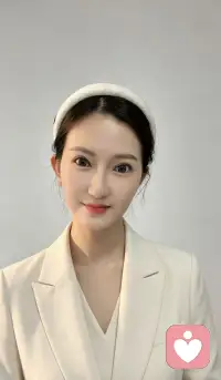 在另一个角度照见所有，🌈
允许一切发生，短短的一生发生什么都不为过，
不要去歧视任何人。任何事
这是我的宗旨配图