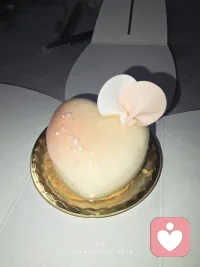 被拉拉掰弯的直女，最惨的从来都不是分手，而是在分开的那一刻，她的心被永久地定格了。你说她弯了吧，她却只爱那个把她掰弯的人。既喜欢不上别的女生，也再也回不到从前喜欢男生的时候，就这样卡在中间，不上不下，一生无解。想问一下那些被拉拉掰弯的直女，你们现在过得都还好吗配图