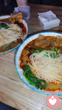 不必追赶日落，你本身就是星辰。配图