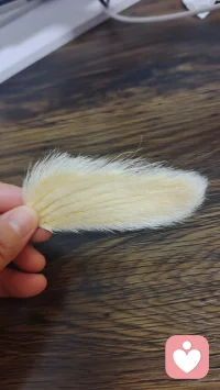 爱出者爱返，福往者福来。
真正的配得感，从来不是外界给予的认可，而是向内建立的自我笃定。
不必把价值寄托在他人的评价与偏爱里，也别因短暂的失意，默认自己不配拥有美好。
人生的取舍皆有因果，你走过的路、沉淀的心性、默默的坚持，都在悄悄为你匹配对等的生活。
不必自我内耗、过度谦卑，你值得被善待，值得平稳顺遂，值得所有正向的奔赴与温柔。
稳住内核，清醒自持，你本就拥有一切美好的入场资格。