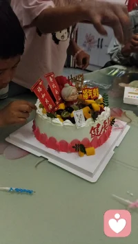  所有低谷都是沉淀，所有经历皆是成长，慢慢来，时间会抚平所有委屈。配图