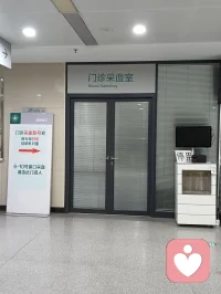 突然肚子疼一定要早点来医院，老爸肚子疼了几个小时