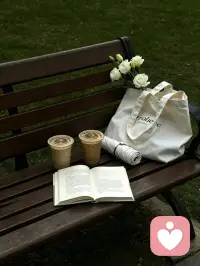 上天对每人都是公平的，它在关上一扇门的同时，必定会打开一扇窗。