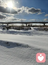 反抗虽然不能解决一切，但可以面对一切
很多事情不需要解决，而需要勇气面对