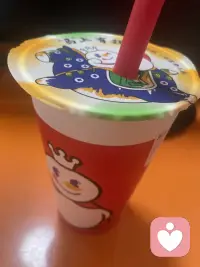 2026年的第一杯奶茶喝了，感谢请我喝奶茶的帅哥🤵配图