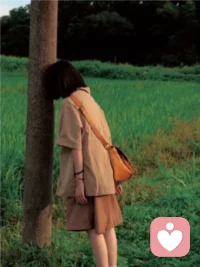 情绪从不是无关紧要的小事，它是身体的晴雨表，更是健康的隐形底色。欢喜时，气血通畅，脏腑和顺；忧思时，气机郁结，百病丛生。我们总忙着呵护身体，却忘了安抚内心，殊不知，一份平和舒展的情绪，才是抵御疾病最好的良药，也是滋养身心最温柔的力量。