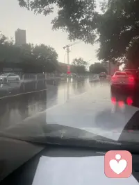 中午大晴天，晚上暴雨来袭，很多事情告诉我们世界是无常的，没有永恒，人之所以痛苦，就是执着在无名里不出来！配图