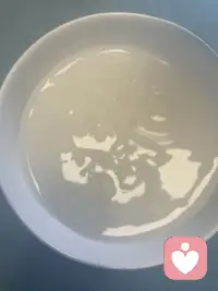 心简单了，世界就简单，今日早餐白粥一碗，入口甘甜，全身一股暖流。有的人会说早晨需要吃肉蛋奶有营养，多少人活在了限制性思维里。《黄帝内经》讲五谷为养，五果为助，五畜为益，五菜为充。五谷是最养我们中国人的气血的。又有多少人活在自己认知的局限里而不自知。配图