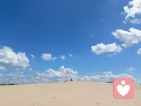 不必羡慕别人的光芒，你自己就是星辰，只要不停止奔跑，平凡的日子也能跑出不平凡的轨迹！配图